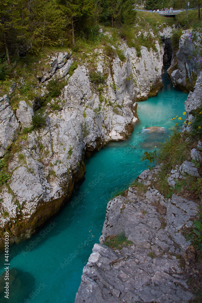 Velika Korita oder große Schlucht von Soca-Fluss, Bovec, Slowenien. Julianische Alpen Velika Korita oder große Schlucht von Soca-Fluss, Bovec, Slowenien. Julianische Alpen