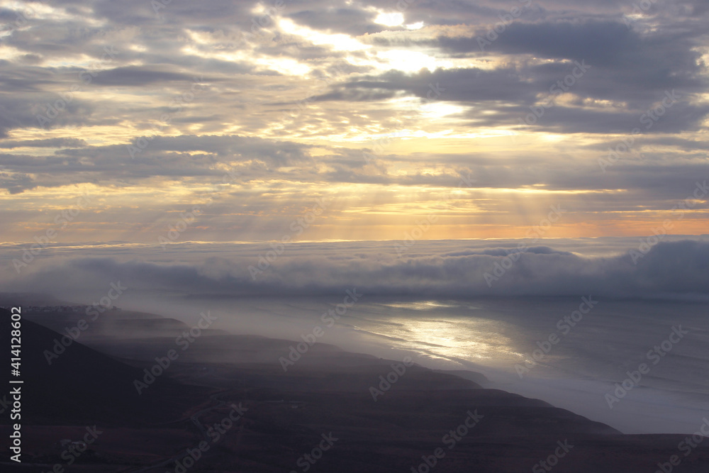 Obraz premium sunset over the clouds