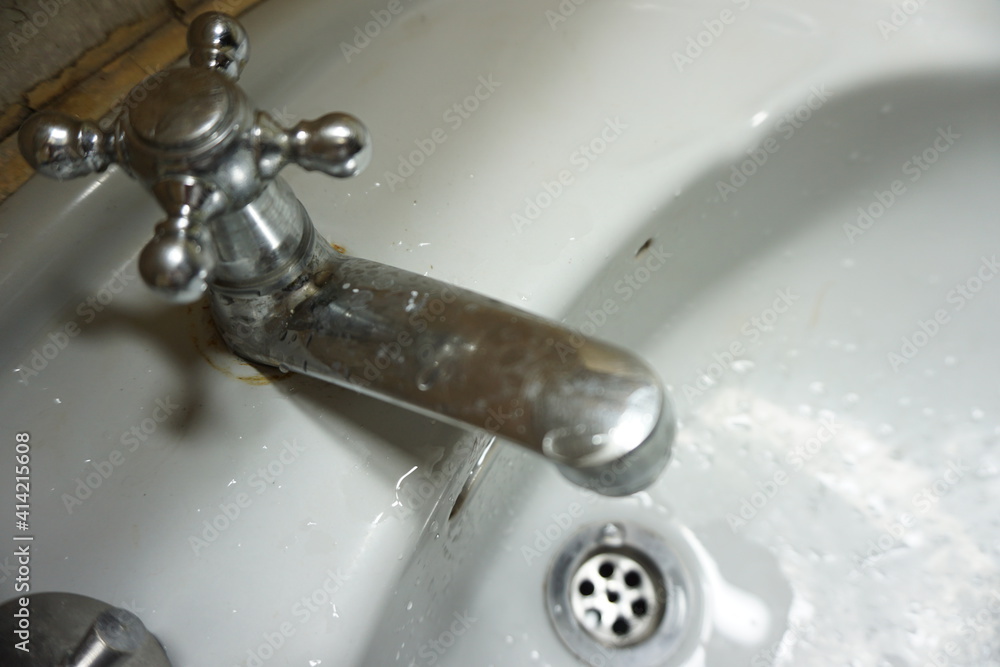 water faucet drain sink, Clean faucet to prevent COVID19 water faucet drain sink, Clean faucet to prevent COVID19