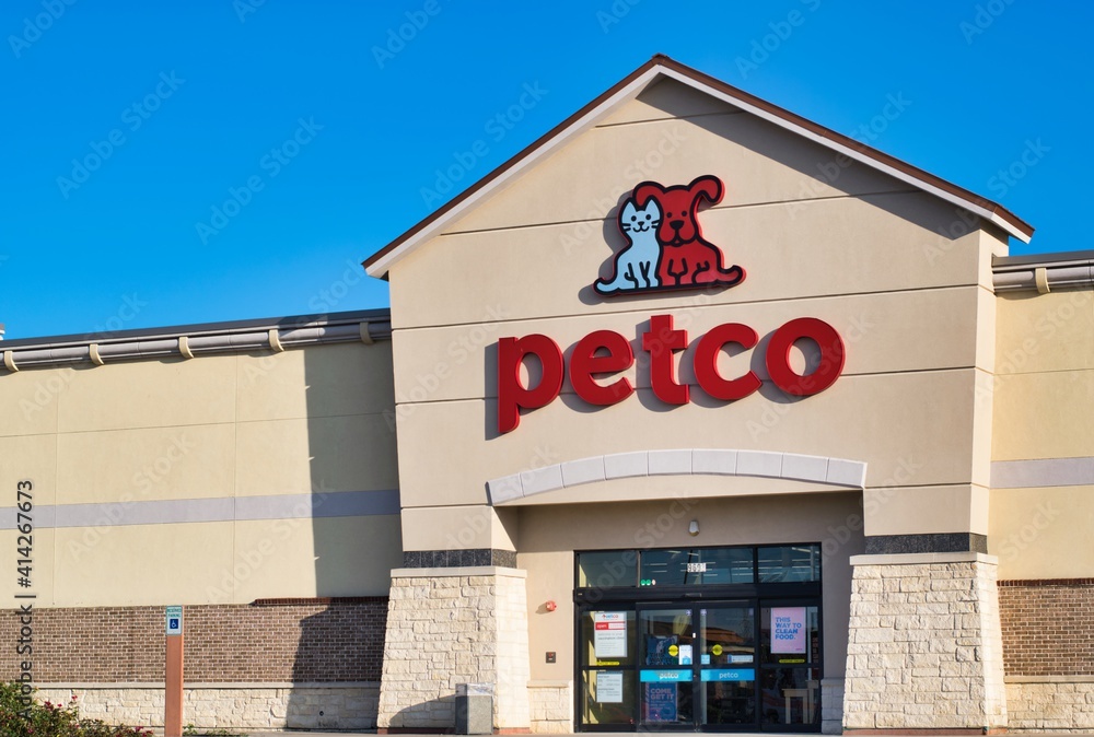 Petco Animal Supplies store in Houston TX. Established in 1965 they are one of the largest pet supply stores in the US with over 1500 locations in the US and Mexico. Stock