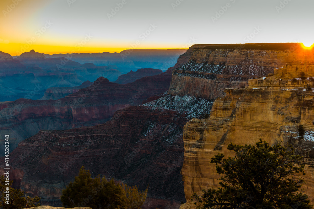 Sunrise at Powell Point, Grand Canyon National Park, Arizona, USA