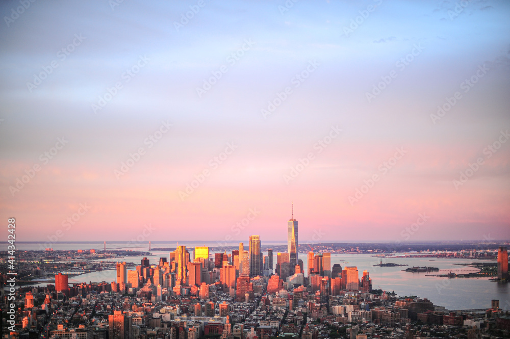 Fototapeta premium New York City Sunrise
