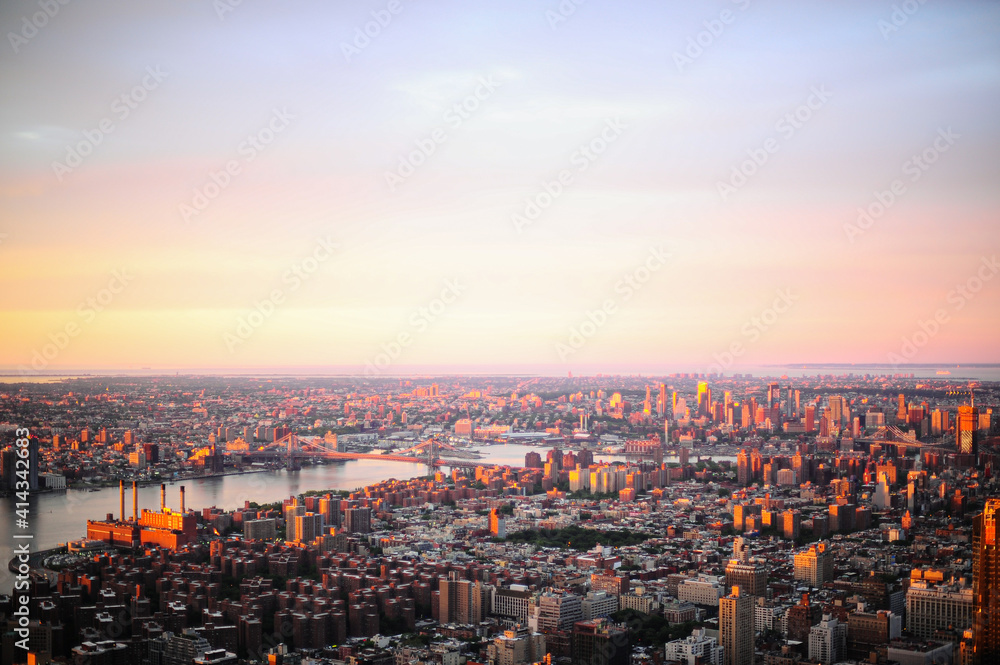 Fototapeta premium New York City Sunrise