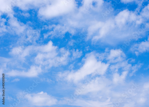 Fototapeta Naklejka Na Ścianę i Meble -  White clouds in blue sky