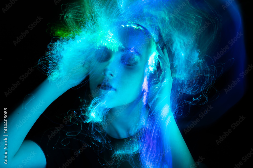 lightpainting portrait, new art direction, long exposure photo without photoshop, light drawing at long exposure. abstract portrait 	
