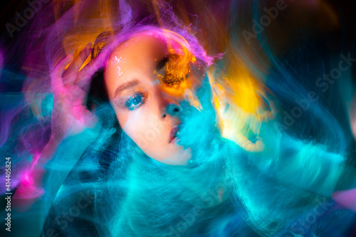 lightpainting portrait  new art direction  long exposure photo without photoshop  light drawing at long exposure. abstract portrait   