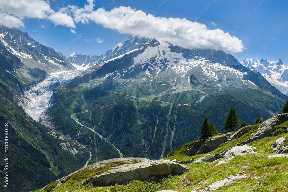 Fototapeta premium swiss mountains in the mountains
