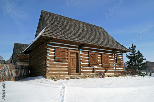Old historical wooden house in Czorsztyn, Pieniny Mountains, Poland  © bayazed