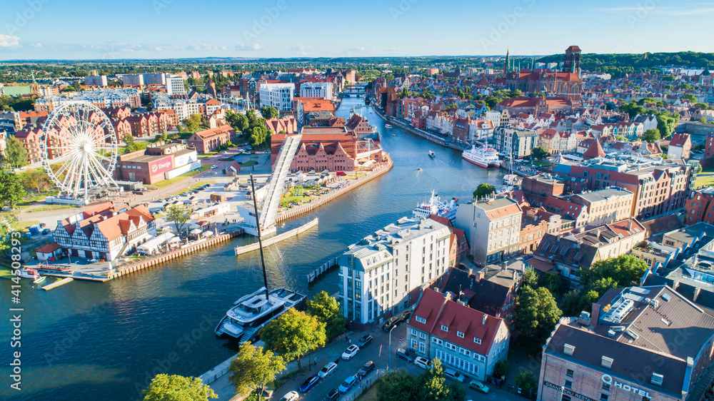 Obraz premium Gdansk (Danzig) is a city in Poland, the capital of the Pomeranian Voivodeship, a bird's eye view of the old town