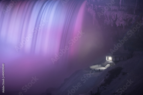 Beautiful Niagara waterfalls at Night