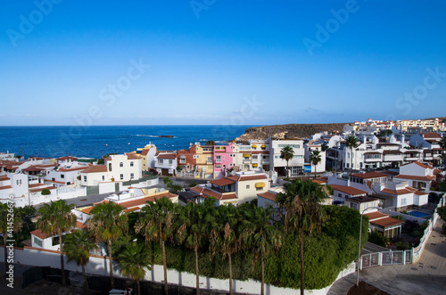 Bright houses by the sea, Tenerife © Severe