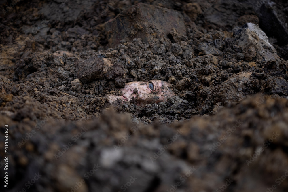 Part buried Part buried
