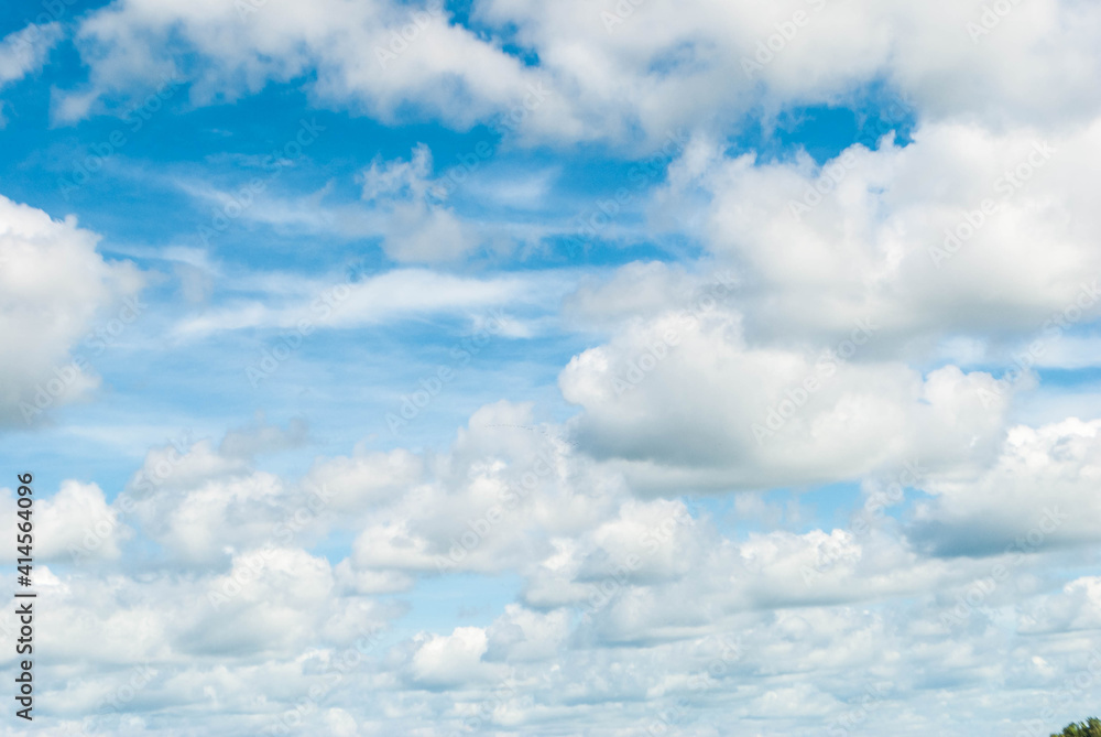 Obraz premium blue sky with clouds