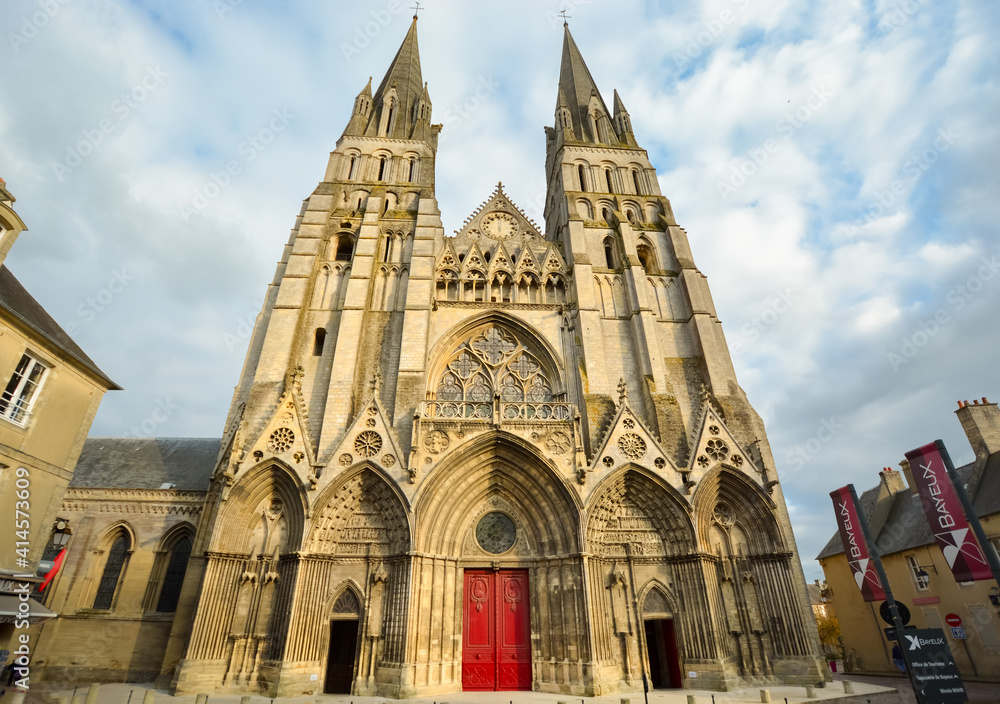 Fototapeta premium The front facade of the Gothic Bayeux Cathedral in the Normandy city of Bayeux France