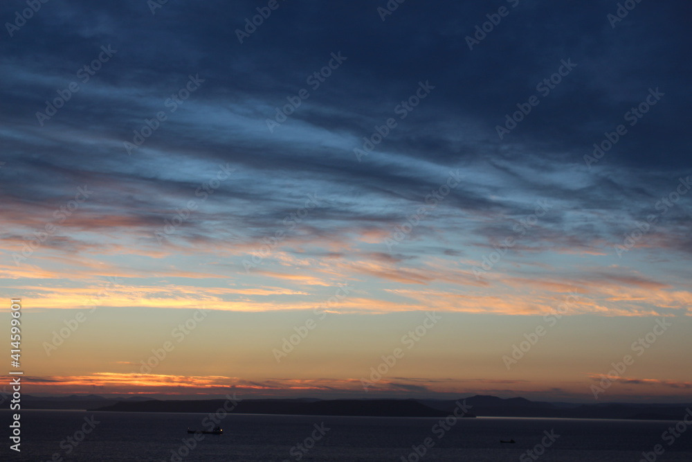Fototapeta premium sunset over the sea