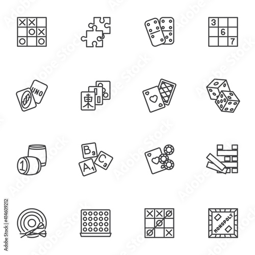 Board games line icons set, outline vector symbol collection, linear style pictogram pack. Signs, logo illustration. Set includes icons as playing card, puzzle, dominoes game, tic tac toe