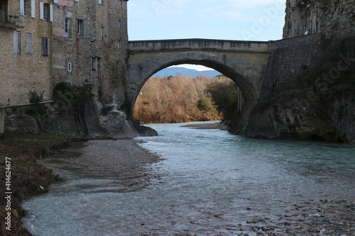 pont romain vaison la romaine photo