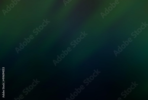 Dark Green vector blurred bright pattern.