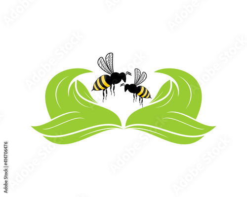 Flying bee on the green leaves logo © Jefry Maviskho