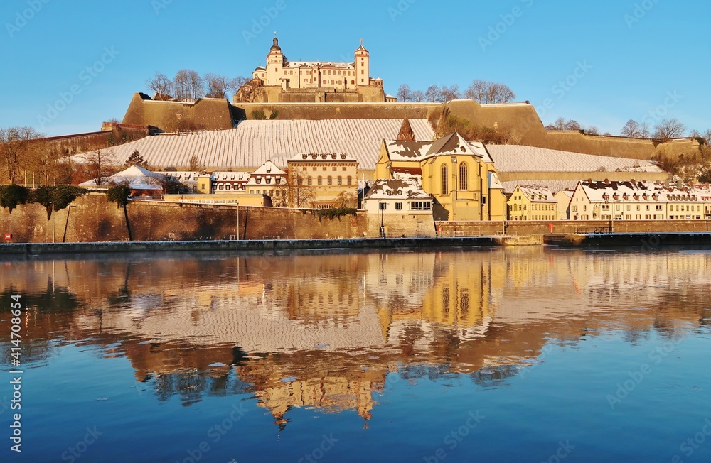 Würzburg, Main, Festung Marienberg, Wintermorgen