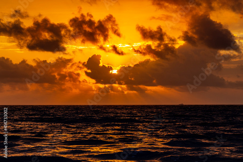 Canvas Print sunset over the sea
