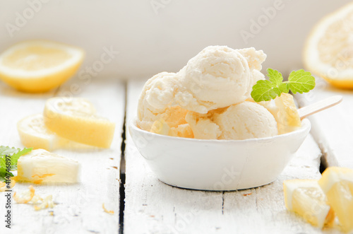 Zitronen Eis Eiscreme Zitroneneis Eisbecher Sorbet