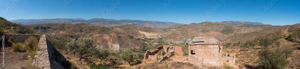 Fototapeta premium Ruined and abandoned farmhouse on a mountain in southern Spain