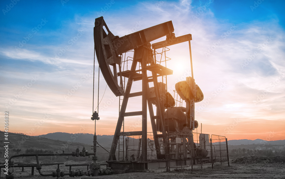 Naklejka premium oil drilling