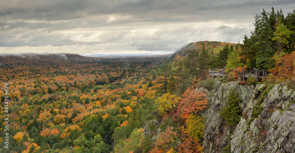 Picturesque overlook during autumn day at Lake of the Clouds at the Porcupine Mountains Wilderness State Park in the Michigan Upper Peninsula