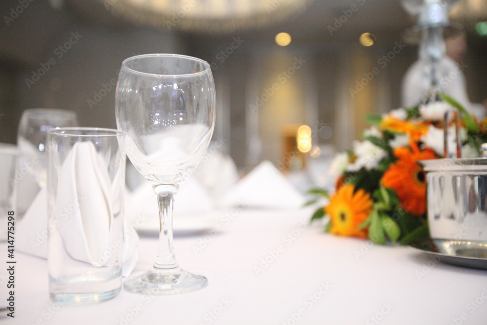 wedding table setting with flowers wedding table setting with flowers