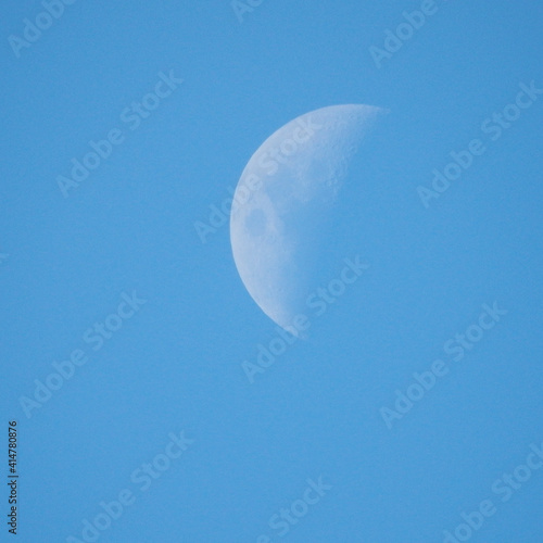 Photography of the Moon in the afternoon
