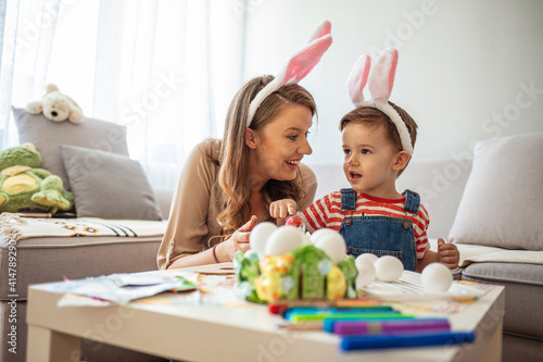 Sticker Having fun during Easter preparation