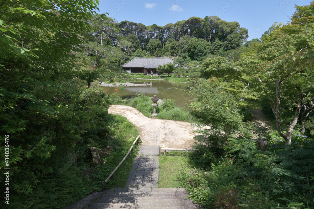 浄瑠璃寺 三重塔から本堂を望む 京都府木津川市 浄瑠璃寺 三重塔から本堂を望む 京都府木津川市