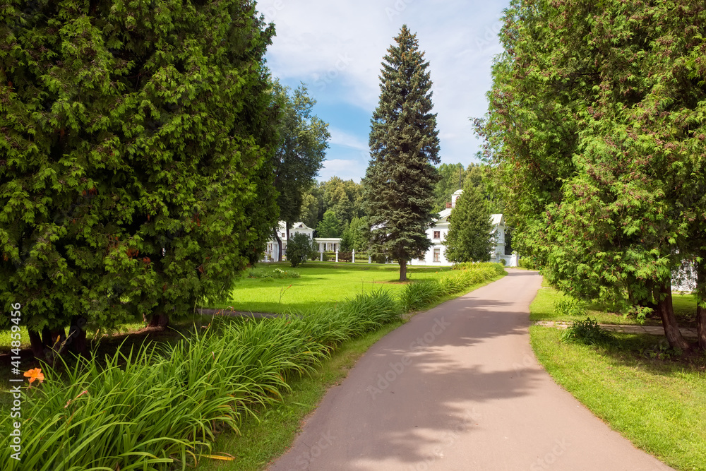 Serednikovo manor in classical style in the Moscow region, a park-manor ensemble of the end of the XVIII - beginning of the XIX century.