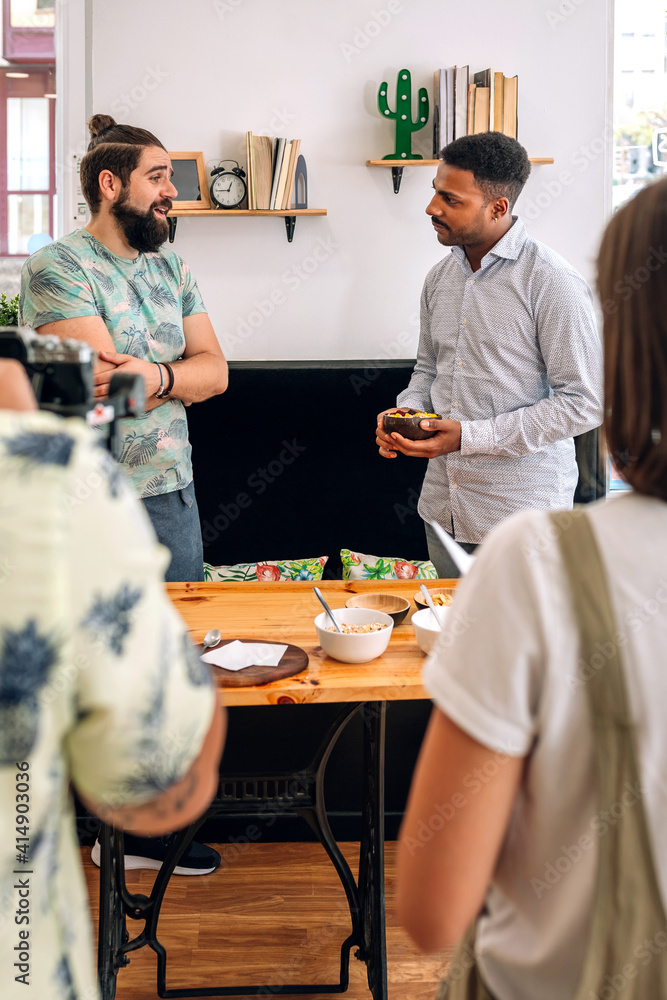 Cook giving a streaming healthy eating talk Cook giving a streaming healthy eating talk