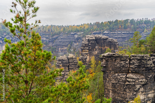 Foto View of Pravcicka brana - the biggest natural gate in Europe