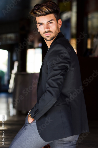 Photos Concepto de personas, estilo de vida, negocios, estilo, moda y ropa masculina