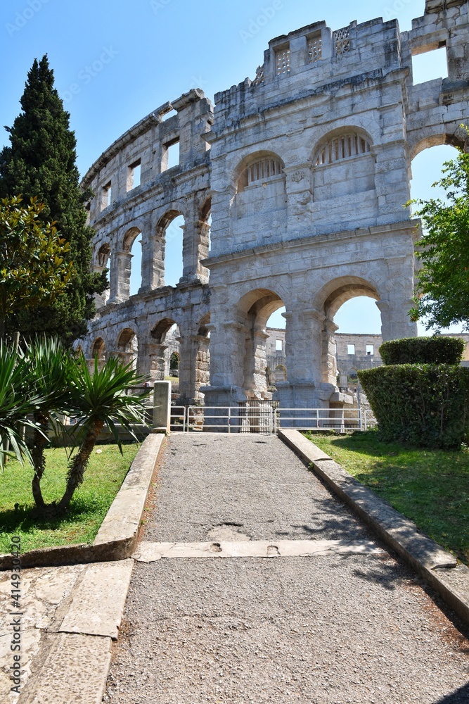 Obraz premium The Roman Amphitheater of Pula, Croatia. UNESCO world heritage. Tourist attraction of Pula.