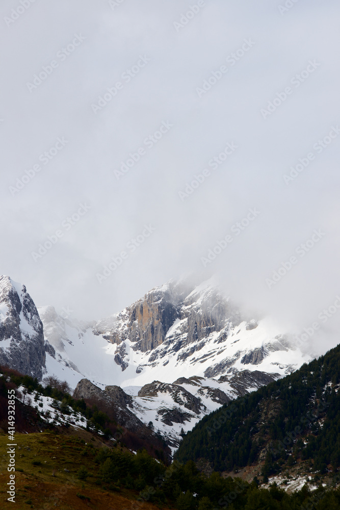 Snowy peaks in the Pyrenees Snowy peaks in the Pyrenees