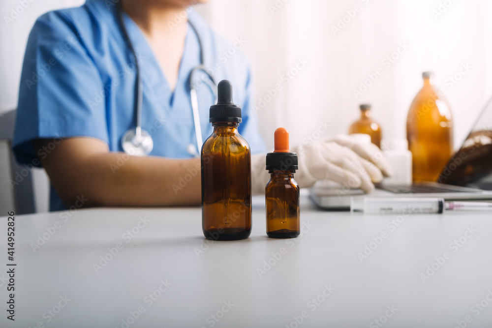 General Medical Services (GMS) and general practitioners (GPs or family physicians). Successful diagrams. Smart doctors make report notes (COVID-19). General Medical Services (GMS) and general practitioners (GPs or family physicians). Successful diagrams. Smart doctors make report notes (COVID-19).