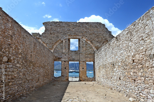 The old Russian Naval Base (Rosikos Nafstathmos), at Poros island, Greece Fototapet