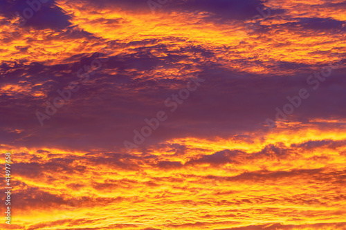 Fototapeta Naklejka Na Ścianę i Meble -  Wolkenhimmel bei Sonnenuntergang, Abendrot