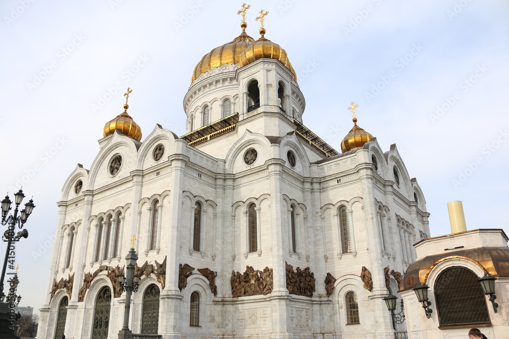 cathedral of Christ the Saviour in Moscow