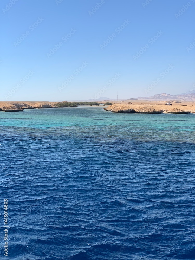 sea and rocks