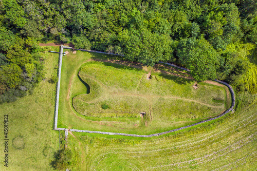 Belas Knap Neolithic burial chamber, Winchcombe, Cotwolds, Gloucestershire