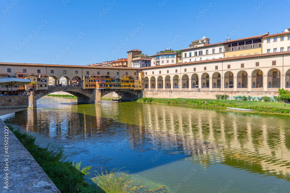 View of River Arno and Ponte Vecchio, Florence, Tuscany View of River Arno and Ponte Vecchio, Florence, Tuscany