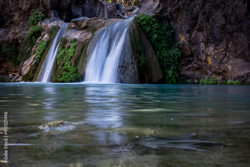Cascadas de agua color azul turquesa, en Comala Jalisco Cerca de Tapalpa pueblo magico