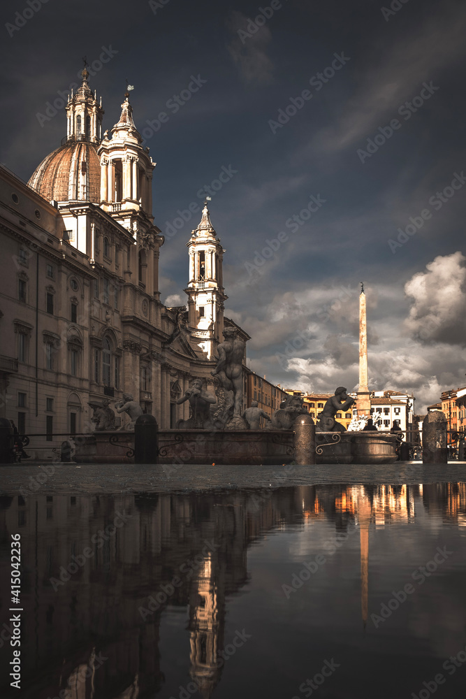 reflection of Piazza navona in Rome