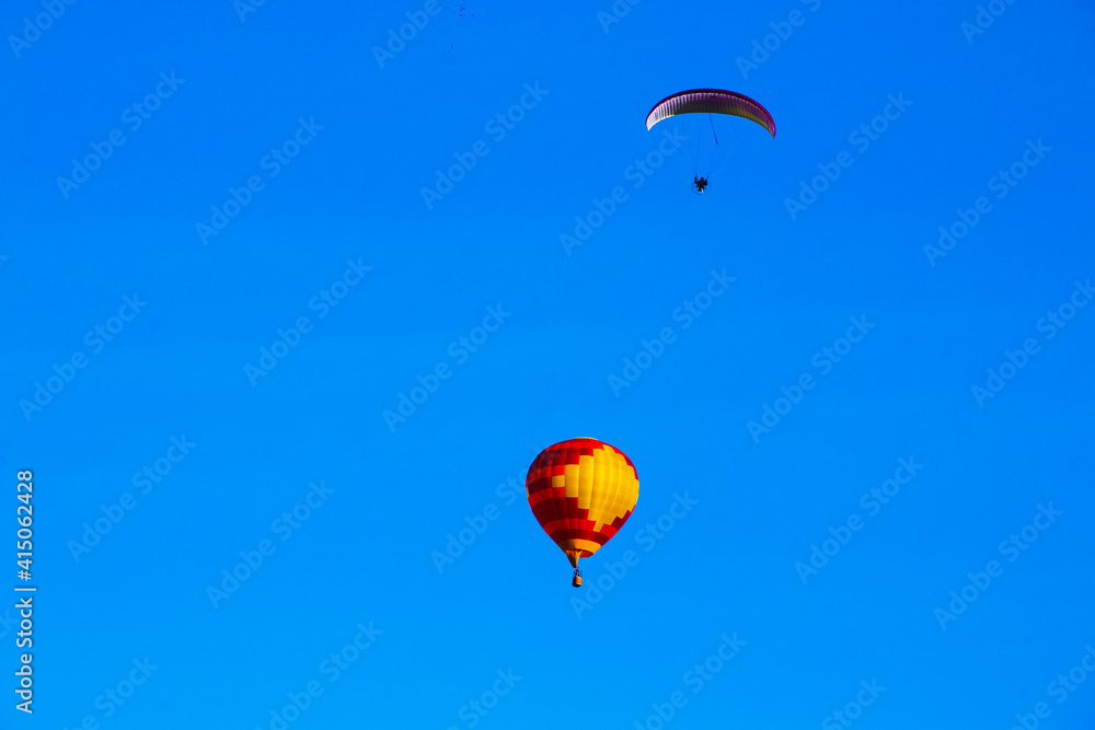 hot air balloon hot air balloon