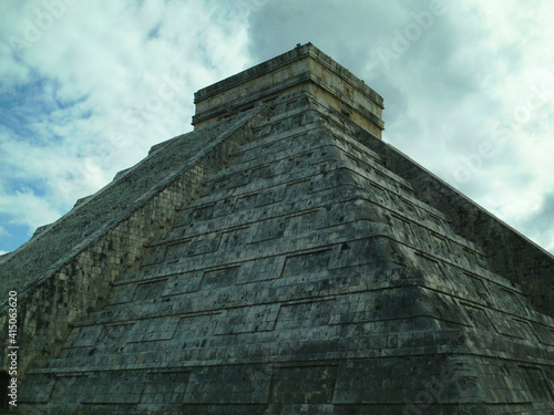 chichen itza pyramid
